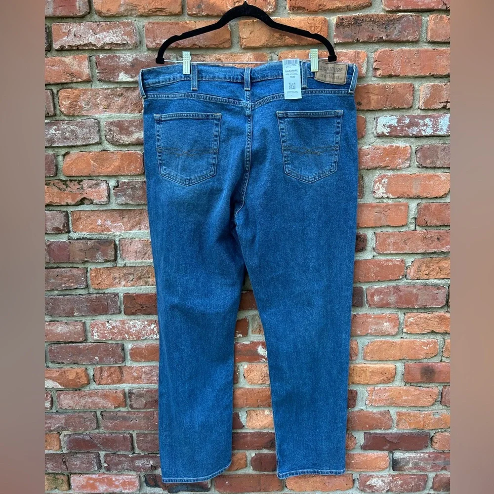 Levi’s NWT Men’s Signature Athletic Fit Denim Jeans Size 40x32
